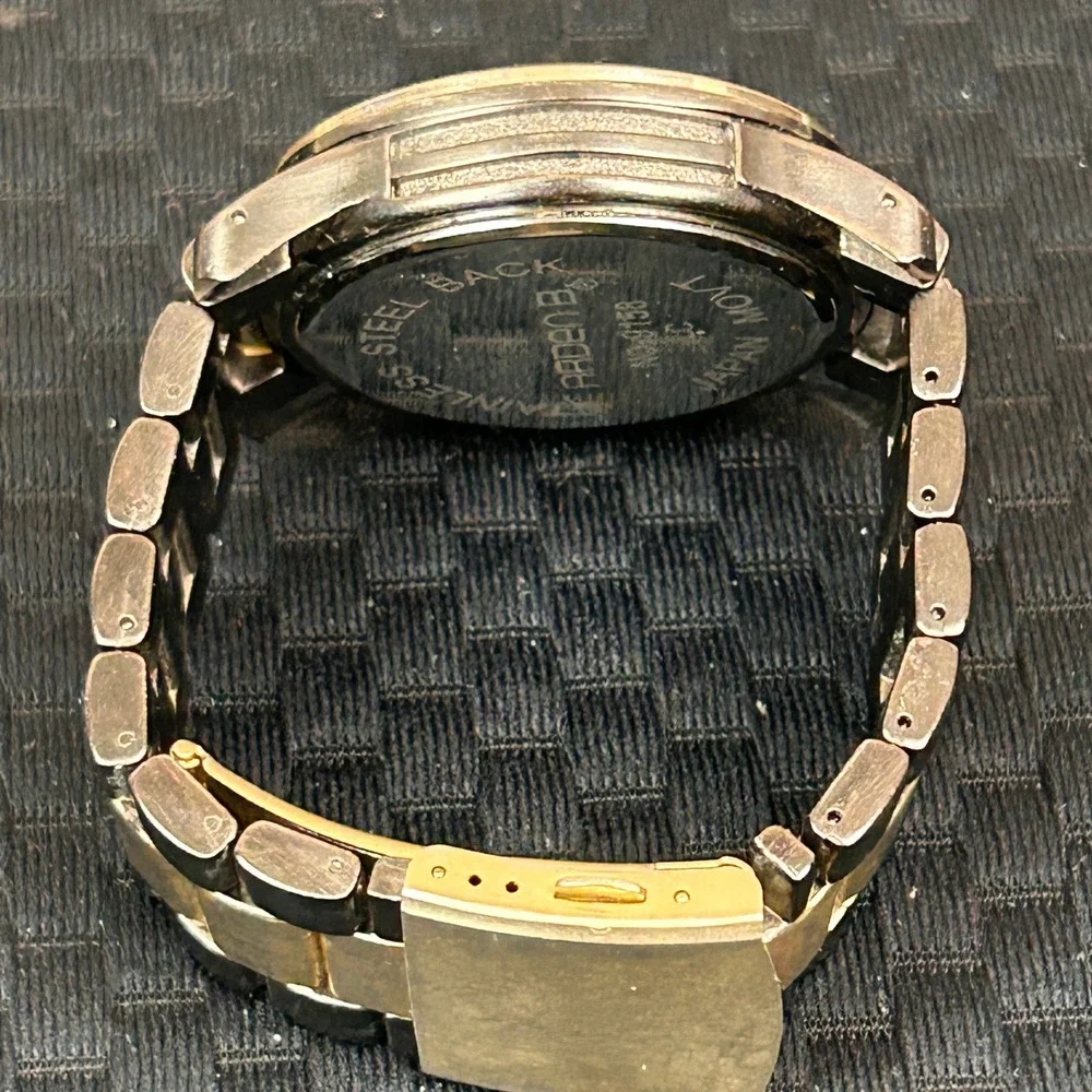 Arden B Mens Two Tone Gold Gunmetal Watch Decorative Subdials‎ 9158 Japan Movt